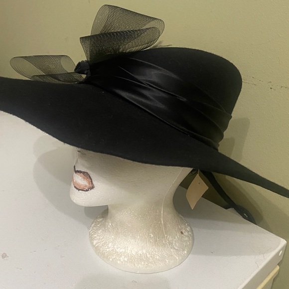 Fabulous Dress Hat / Church Hat by Joe Bill Miller NWT
